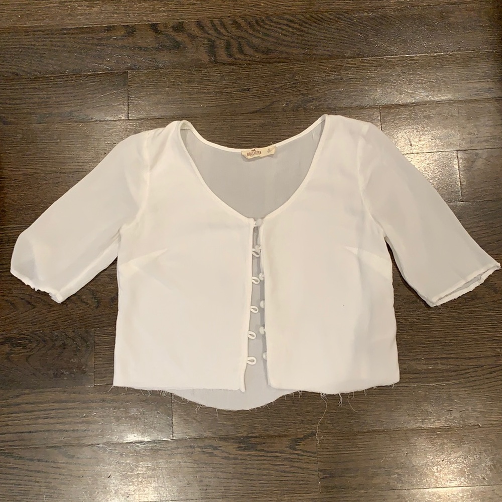 WHITE SHORT SLEEVED CROPPED HOLLISTER BOTTON UP